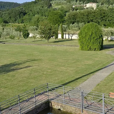 Ad Occhi Chiusi